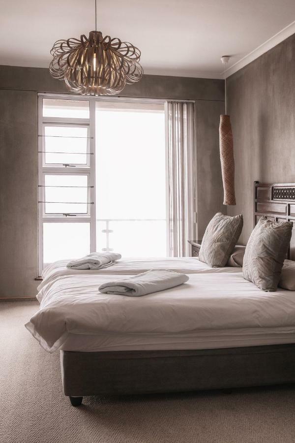 Blue Pearl - Situated Right On The Beach Swakopmund Esterno foto