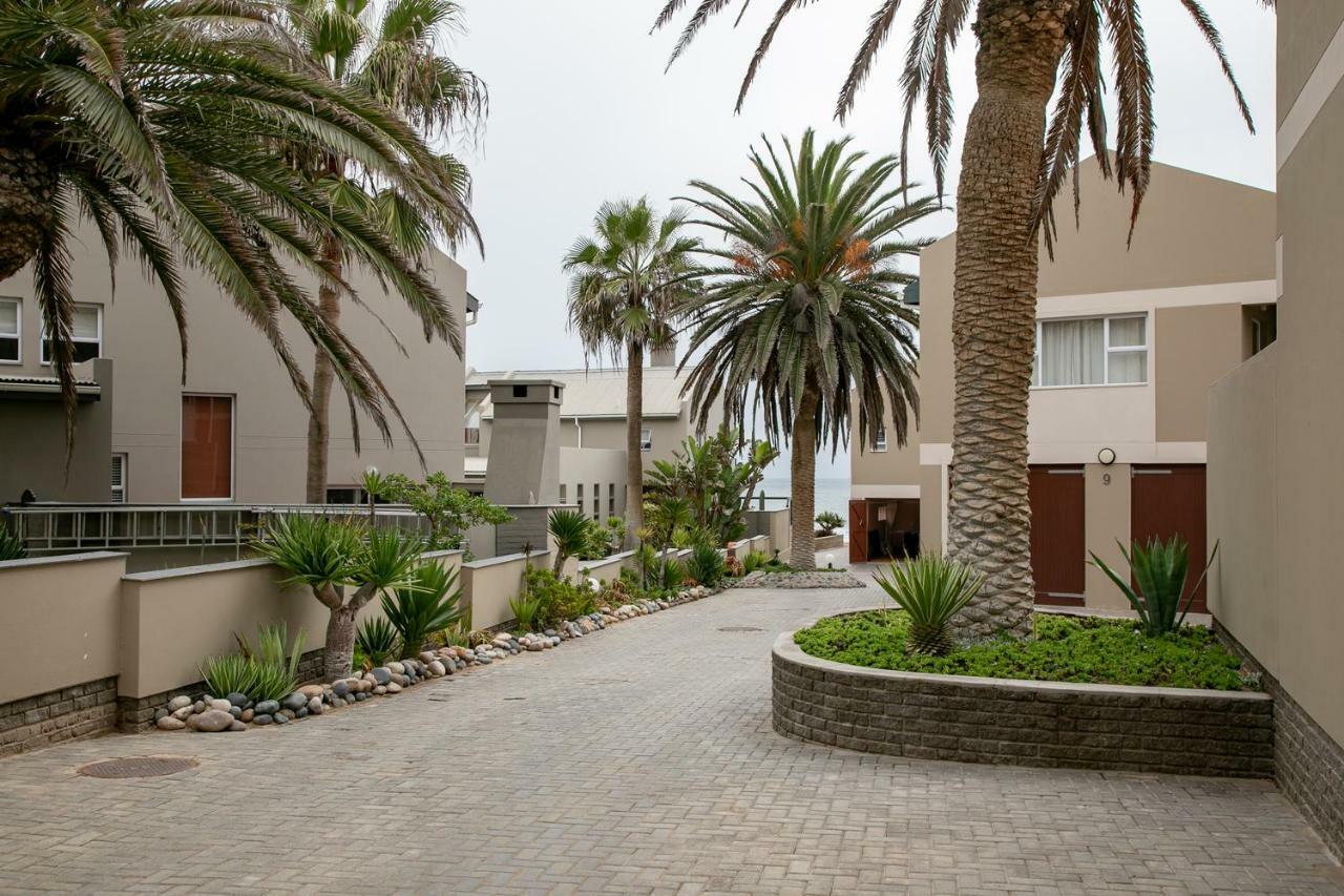Blue Pearl - Situated Right On The Beach Swakopmund Esterno foto