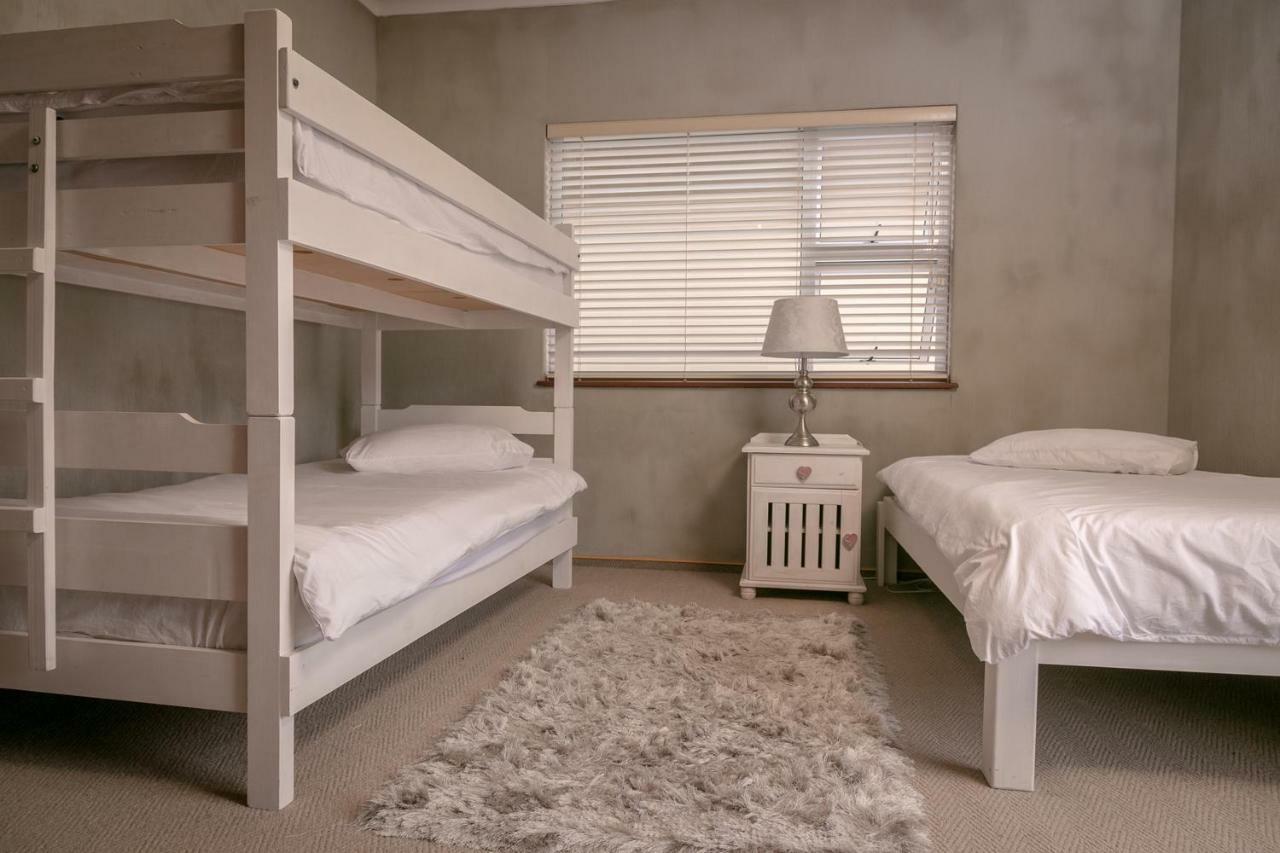 Blue Pearl - Situated Right On The Beach Swakopmund Esterno foto